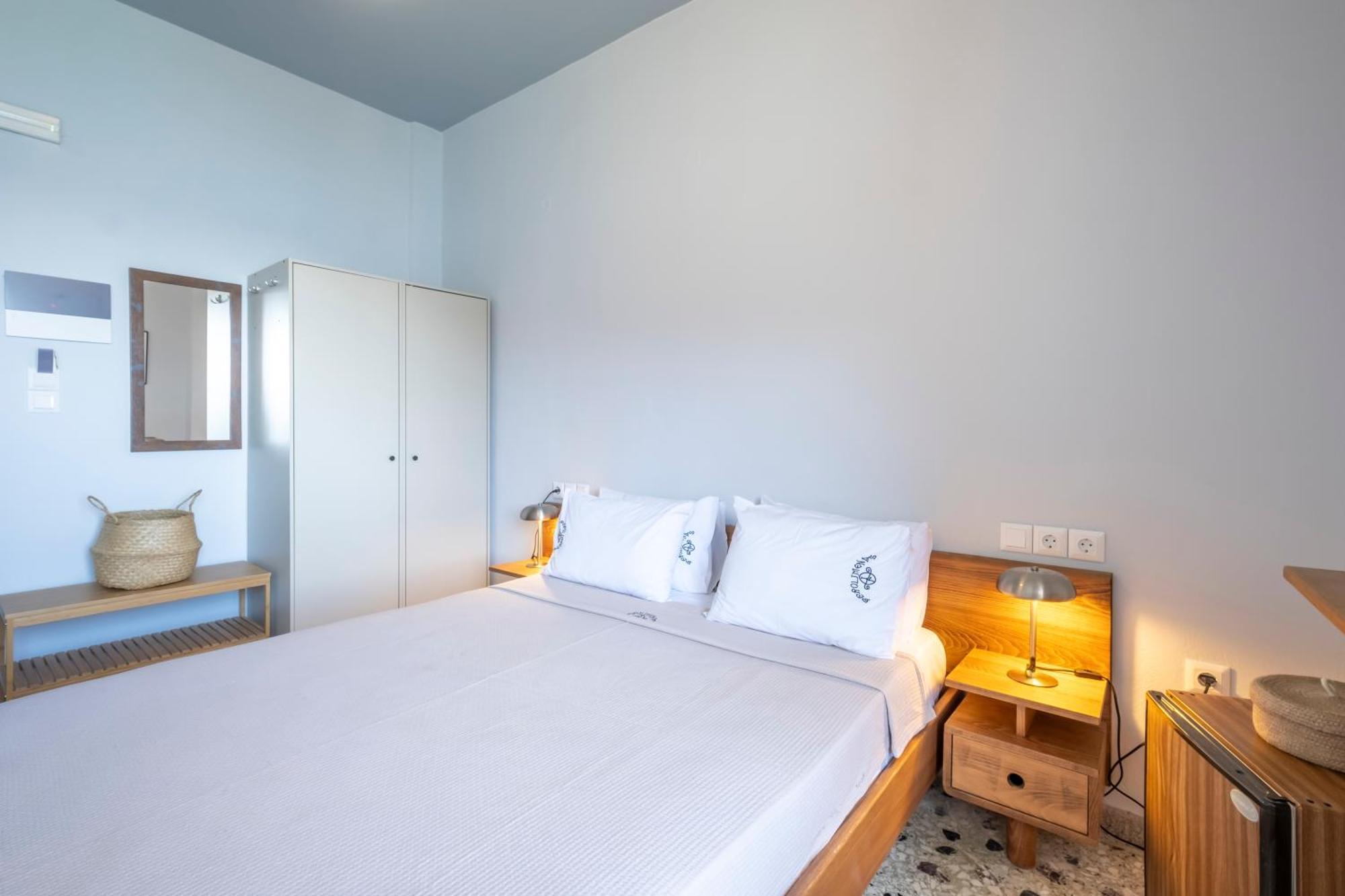 Akroyiali - Guesthouse Йеролимин Екстериор снимка